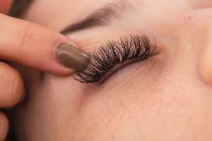 How Can I Make My Eyes Look Pretty Without Mascara