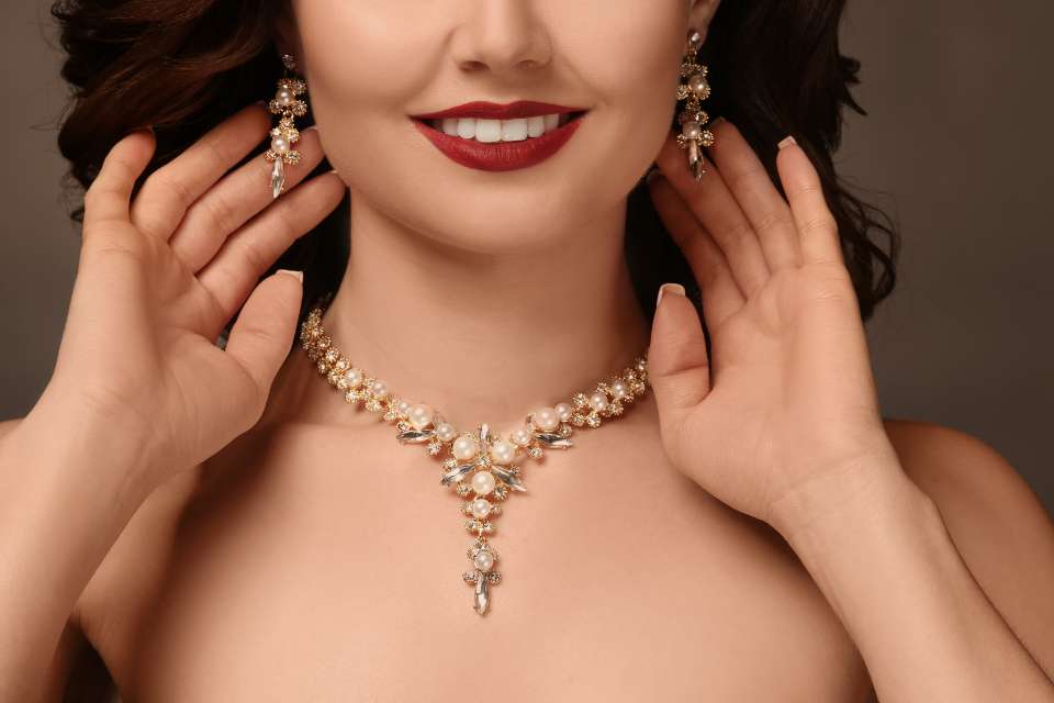 What Jewelry Is Trending Now 2024