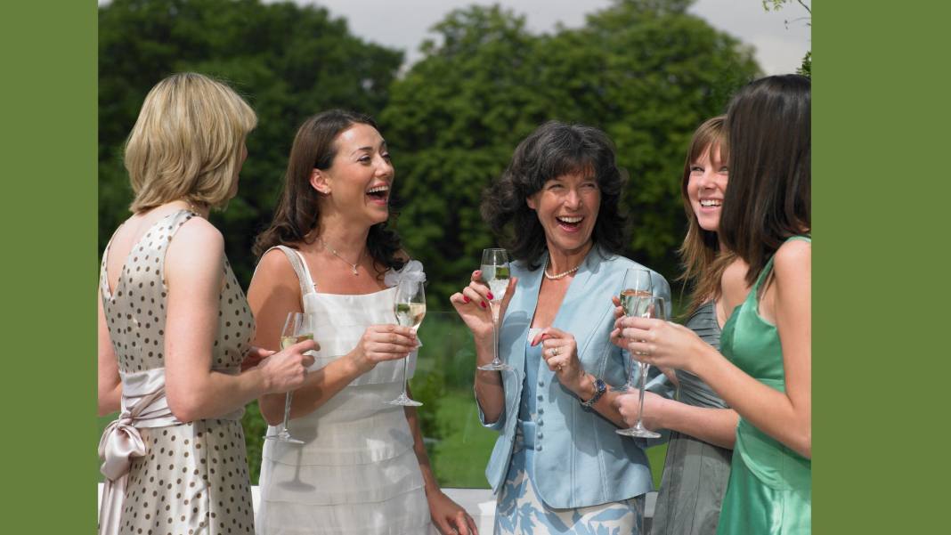 Female Guest Color For A Wedding