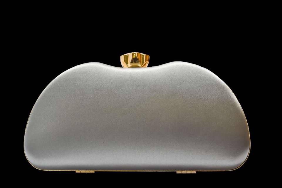 What Makes A Bag Luxurious